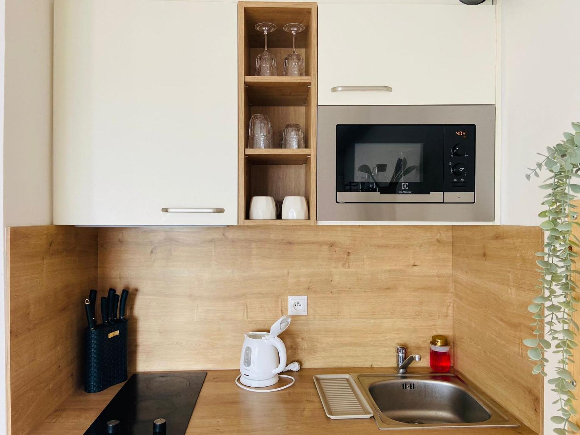 Cozy Studio On The Roof, Next To Incheba Expo Bratislava Exterior photo